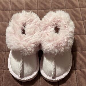 Pink Fuzzy Baby Booties